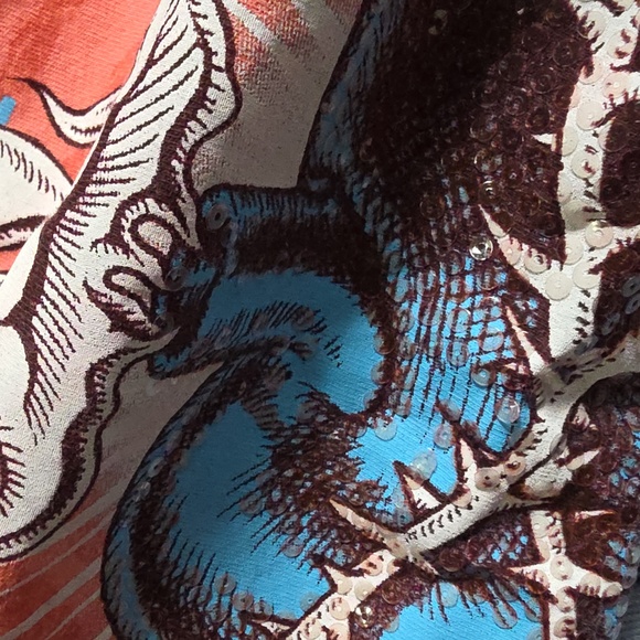 Sinful T-Shirt with Heart Graphic - Picture 8 of 8